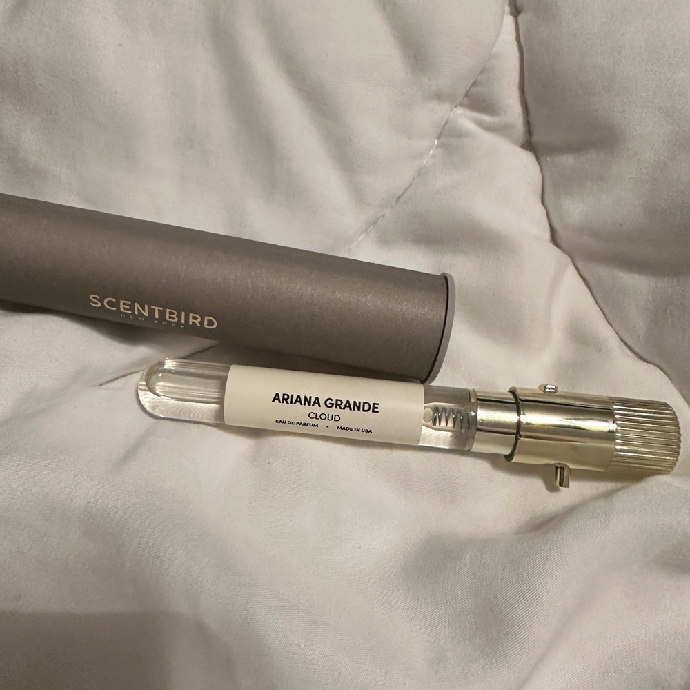 Ariana Grande Cloud Fragrance in Silver Atomizer
